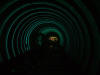 隧道內變換的炫麗燈光